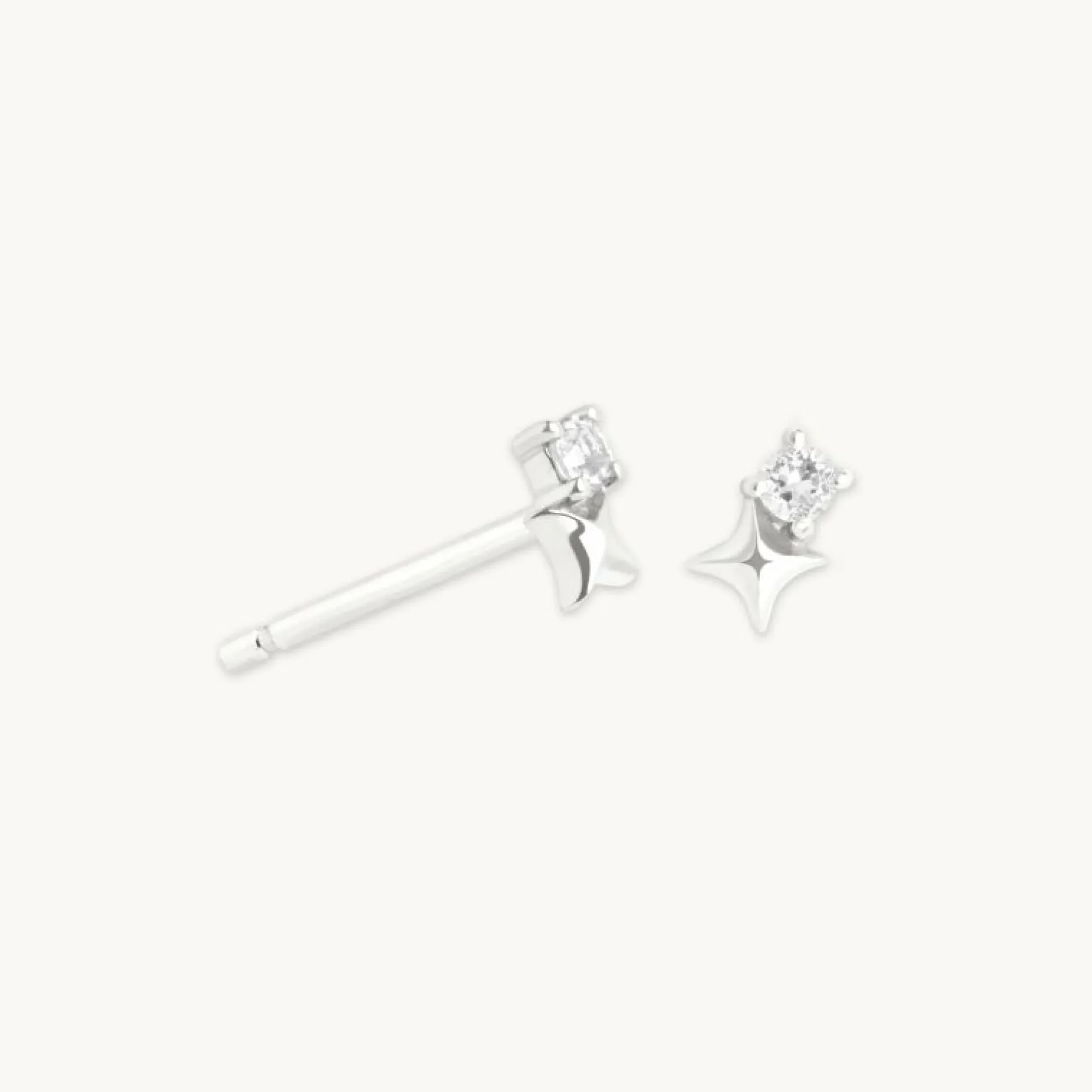 april_white_topaz_birthst_0.webp April White Topaz Birthstone Earrings in Solid White Gold