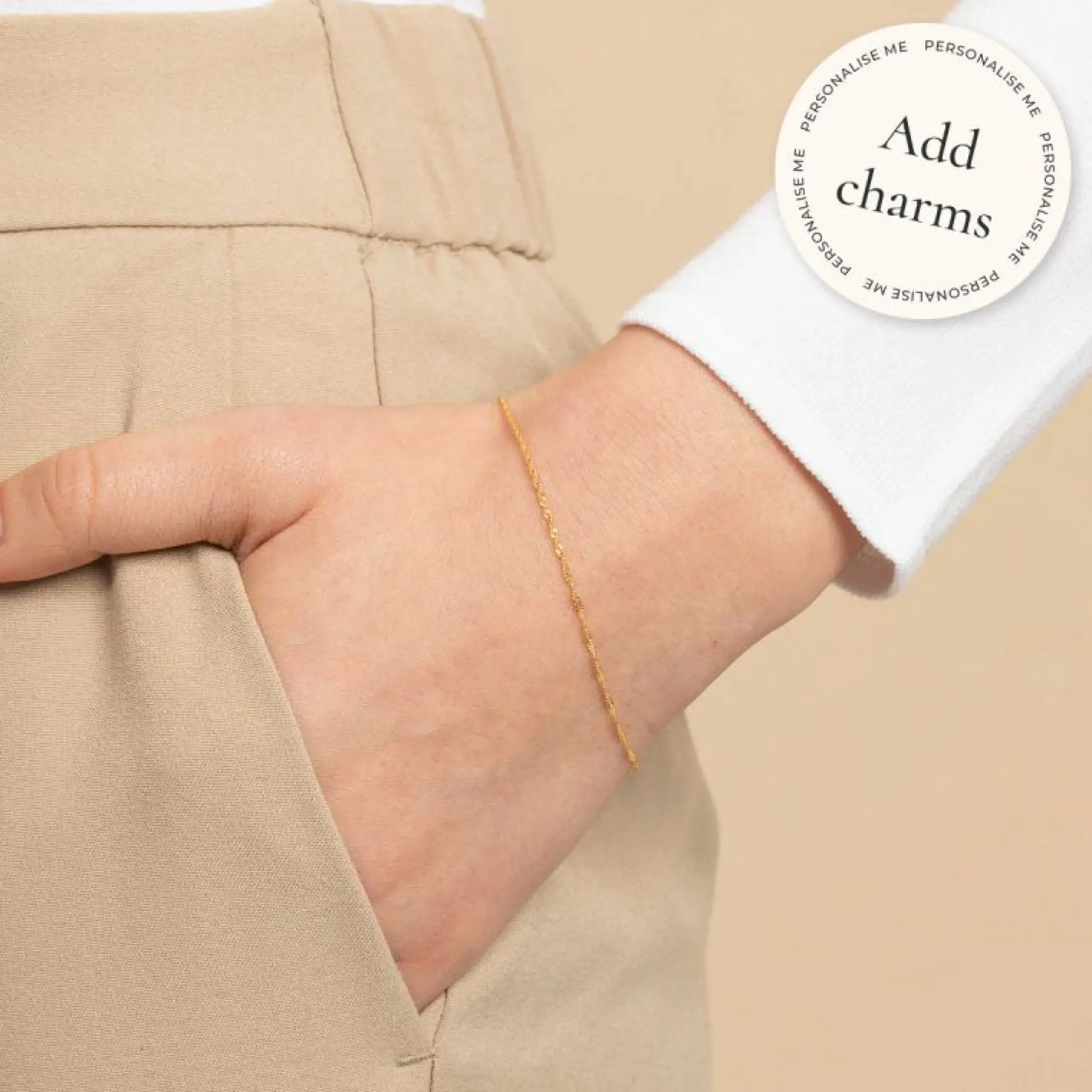 astrid_chain_bracelet_in__1-2.webp Astrid Chain Bracelet in Solid Gold