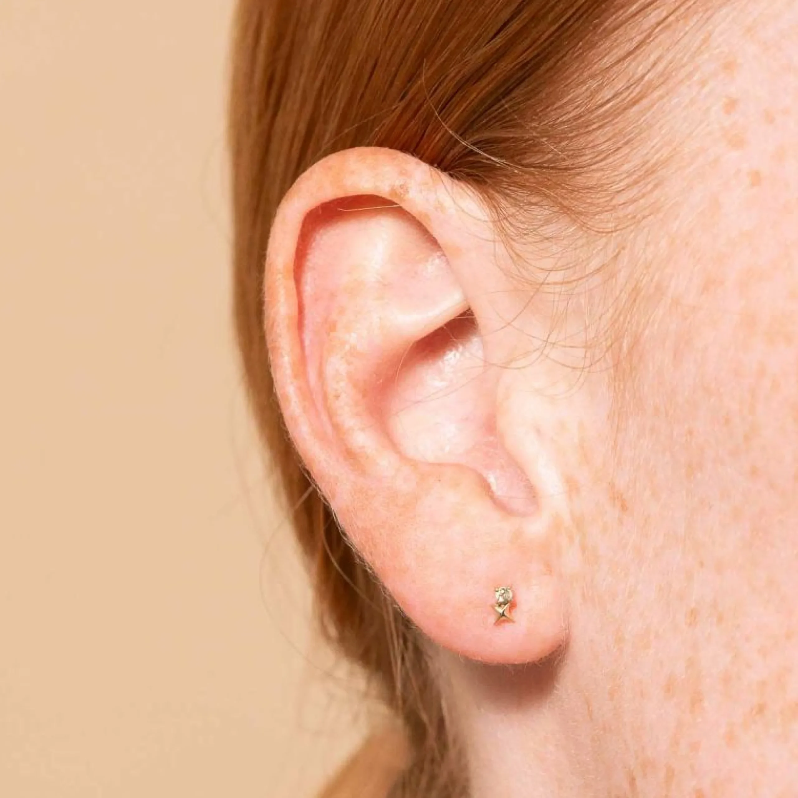 august_peridot_birthstone_1-1.webp August Peridot Birthstone Earrings in Solid Gold