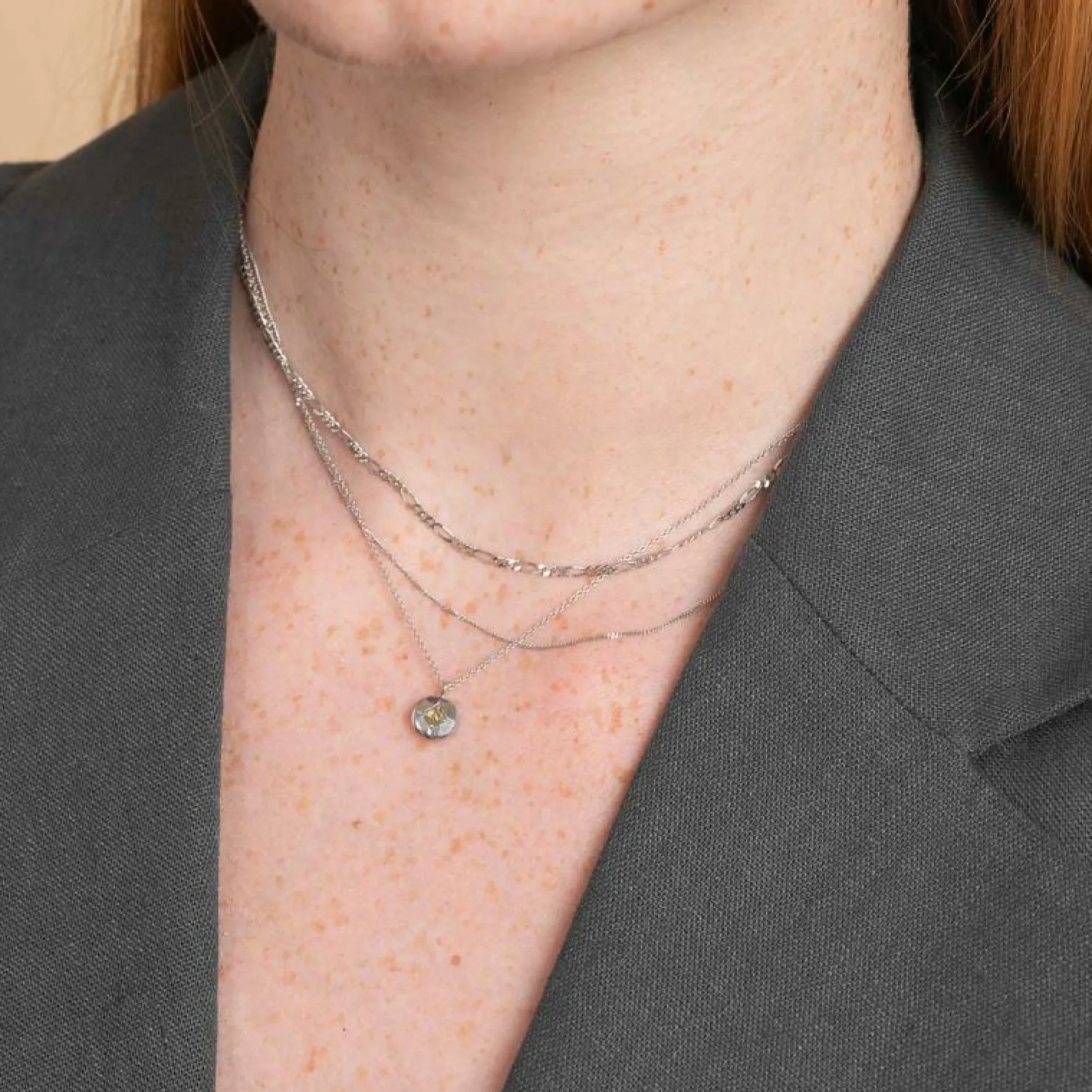august_peridot_birthstone_2-2.webp August Peridot Birthstone Necklace in Solid White Gold