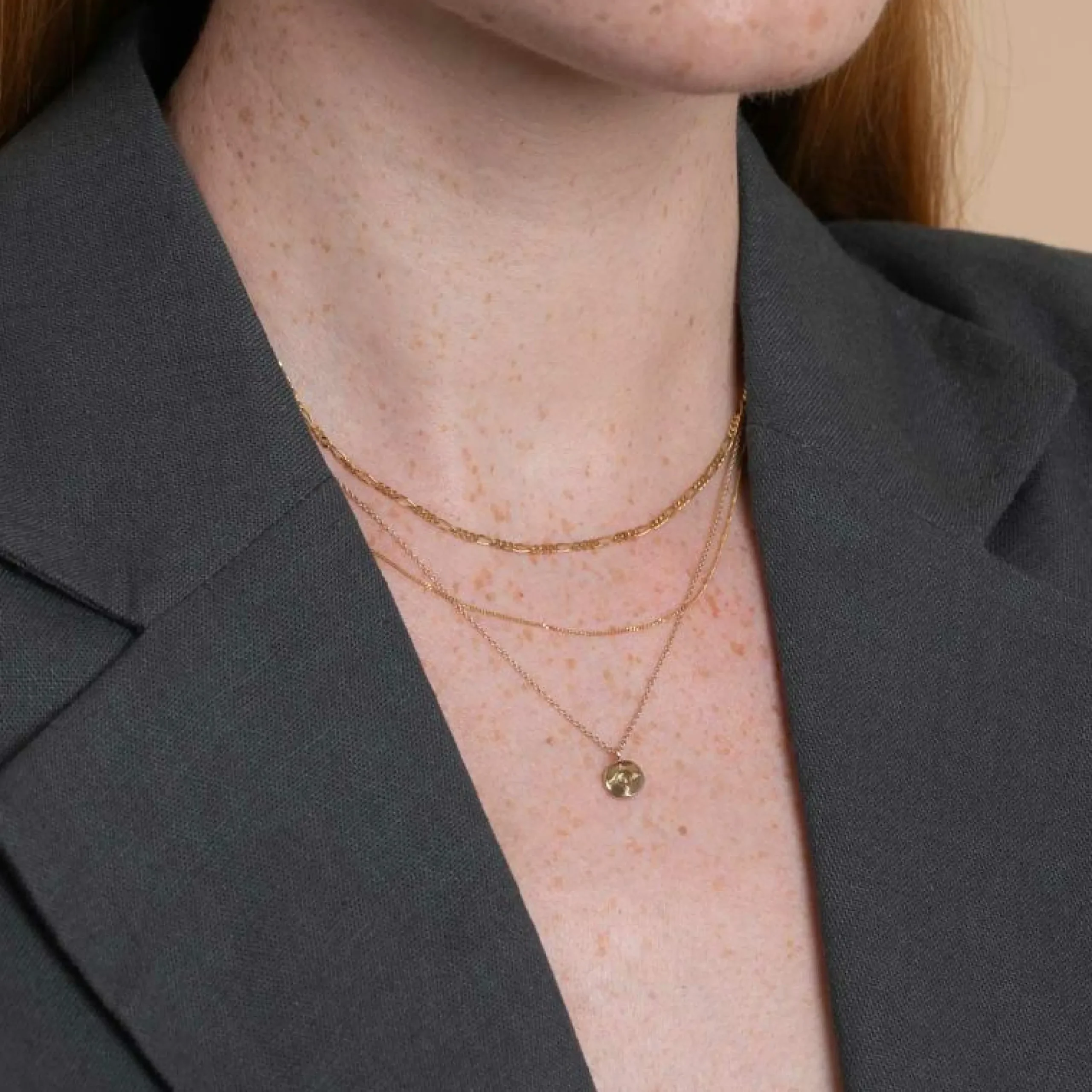 august_peridot_birthstone_2-3.webp August Peridot Birthstone Necklace in Solid Gold