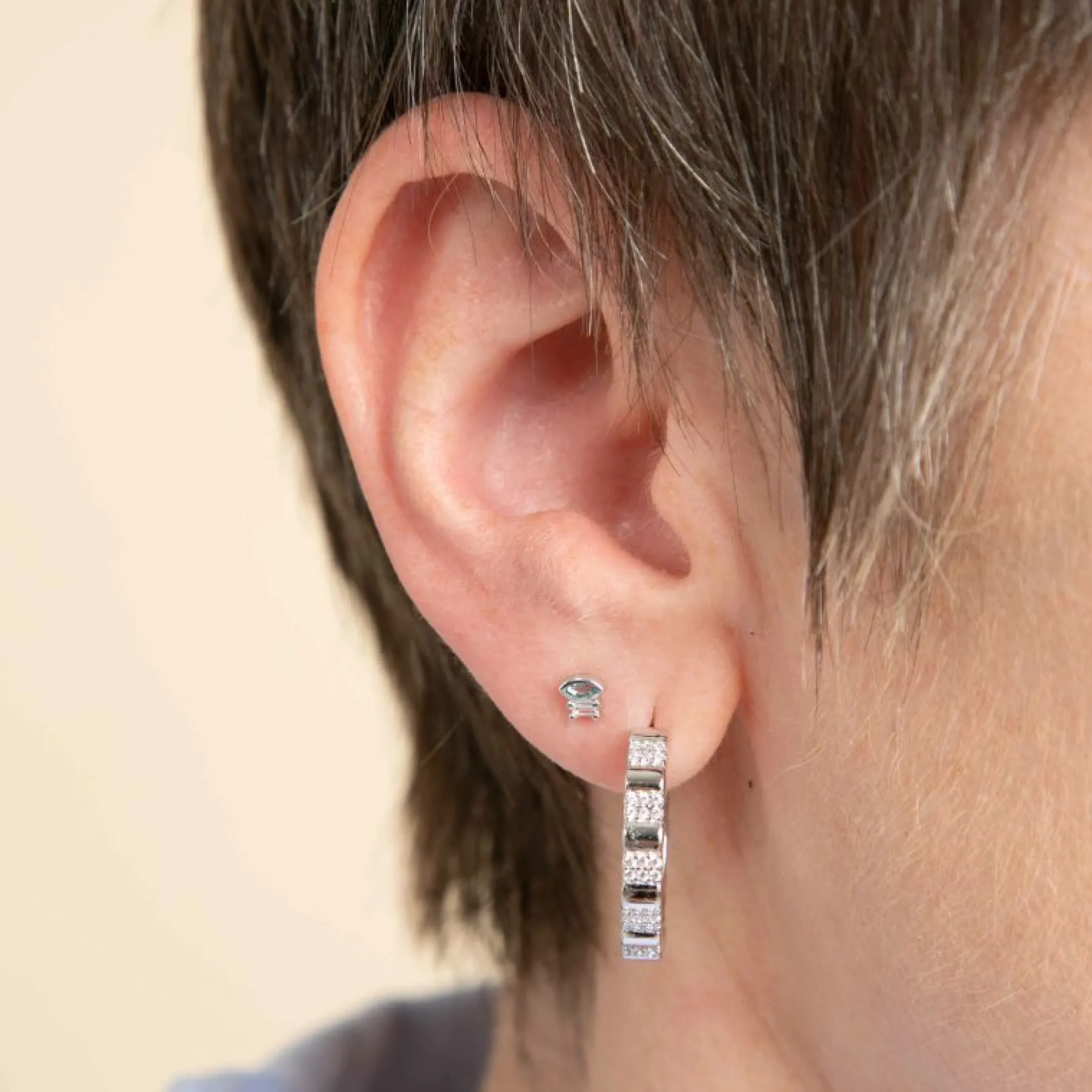 baguette_amp_marquise_pie_1-1.webp Baguette & Marquise Piercing Stud in Solid White Gold