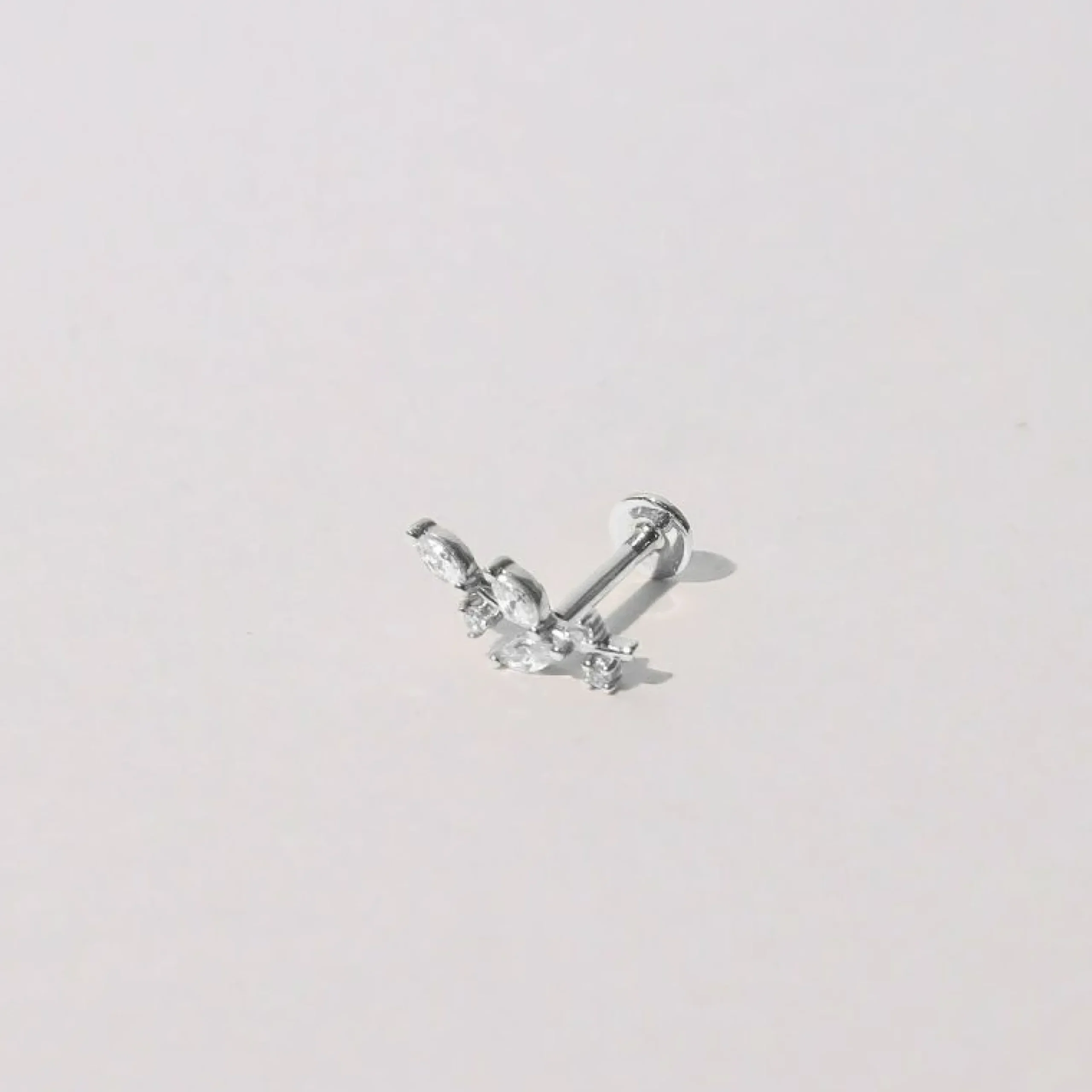 botanical_piercing_stud_i_1.webp Botanical Piercing Stud in Solid White Gold