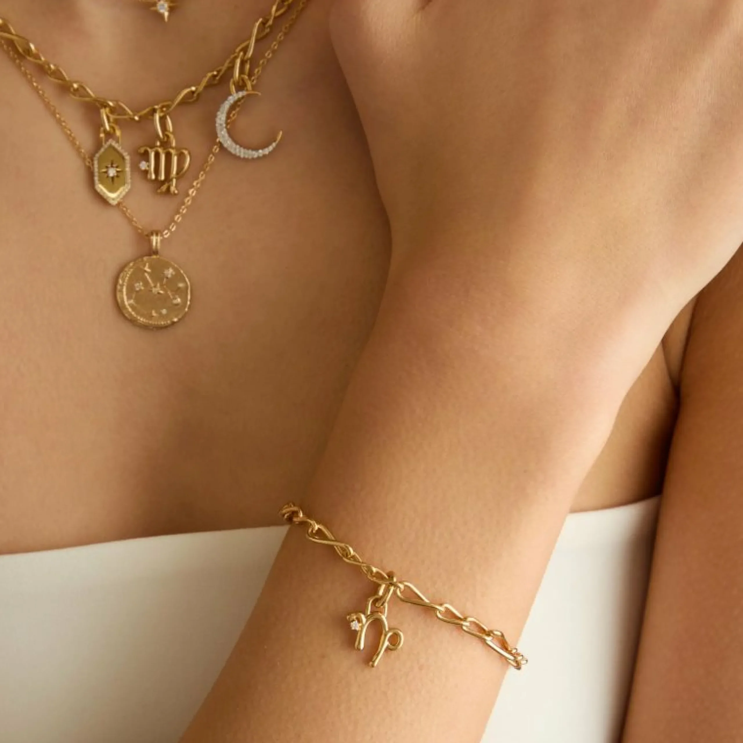 capricorn_zodiac_talisman_3.webp Capricorn Zodiac Talisman Charm in Gold
