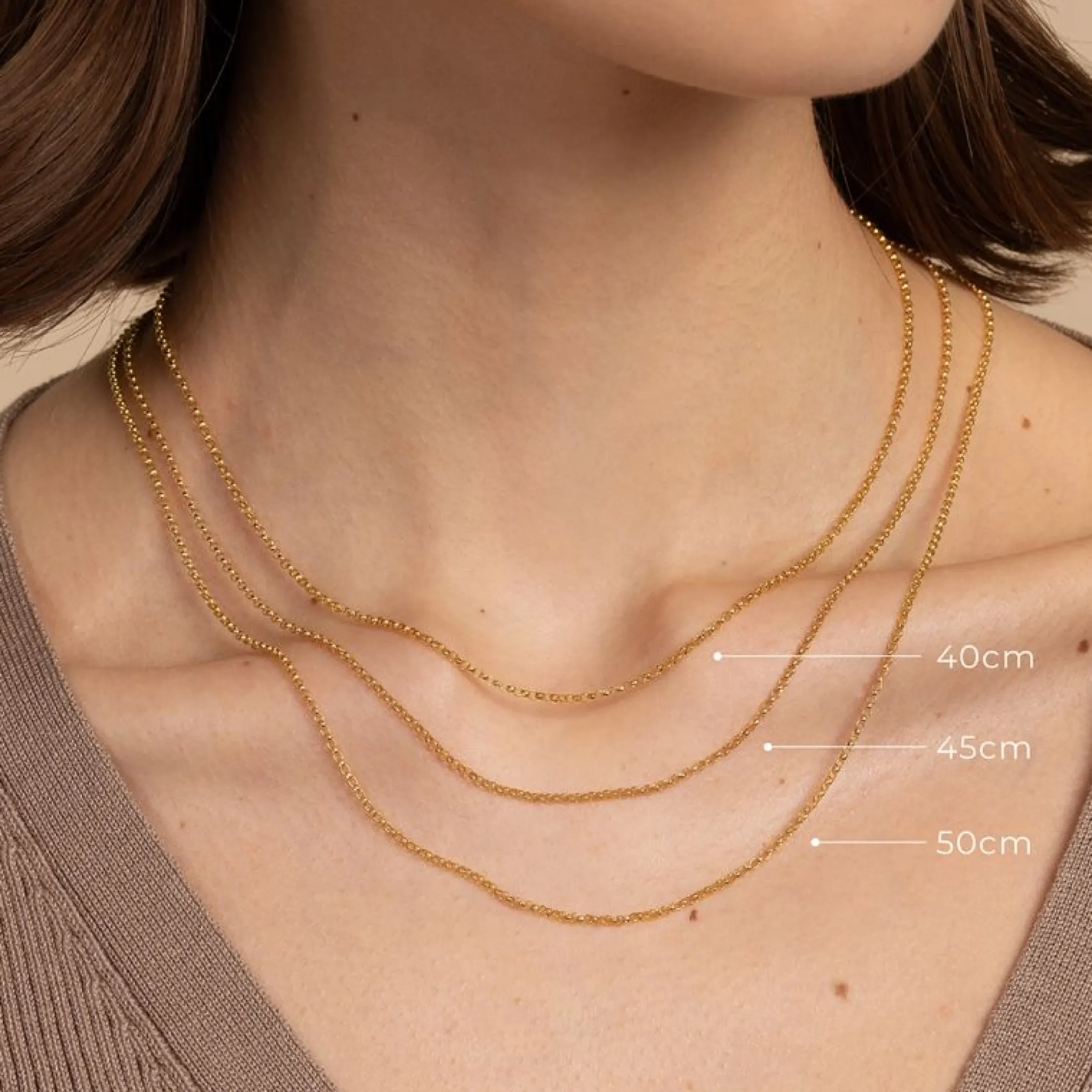 chelsea_chain_necklace_in_2.webp Chelsea Chain Necklace in Solid Gold