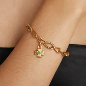 Clover Talisman Charm in Gold