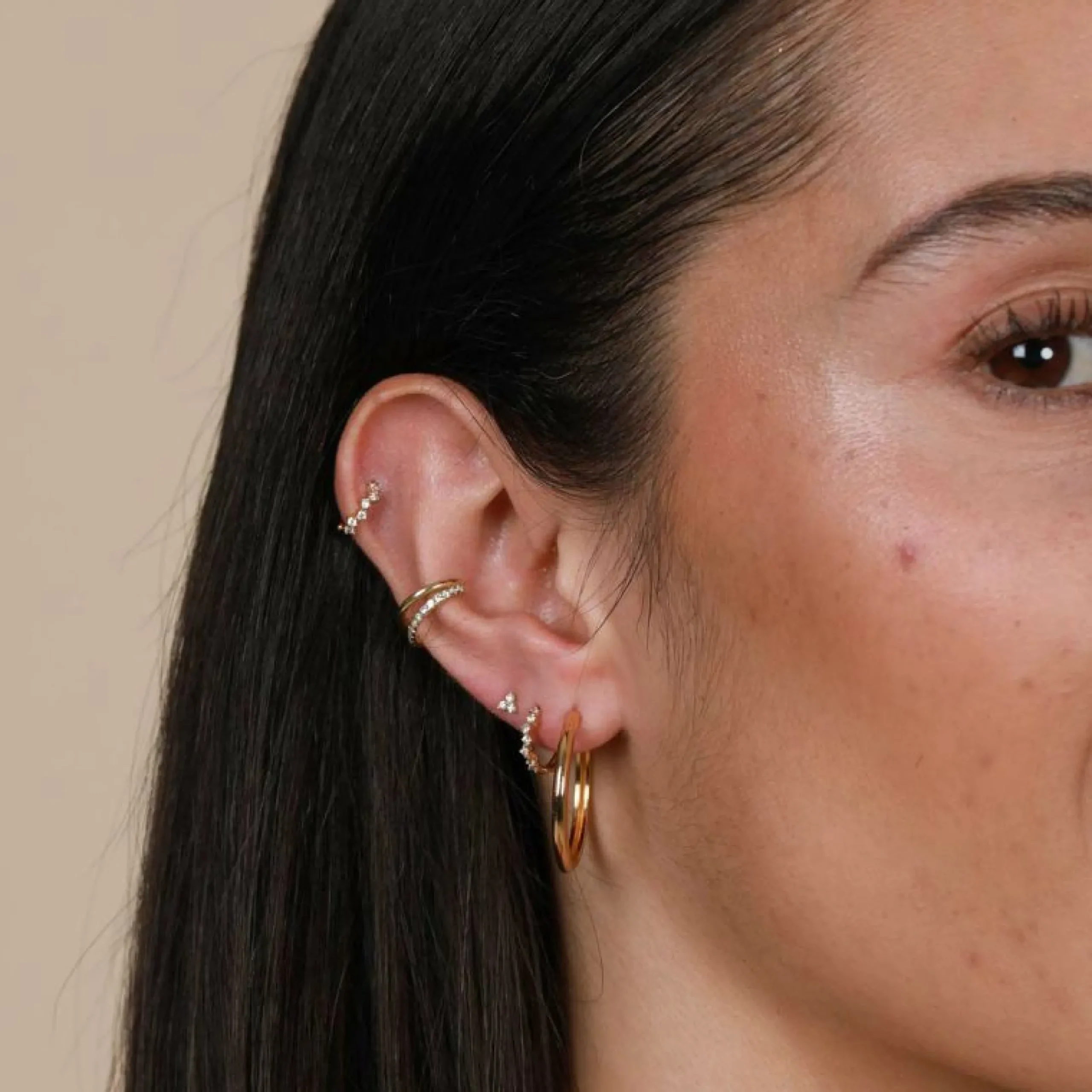 cluster_hoop_mm_in_gold_1-1.webp Cluster Hoop 6.5mm in Gold