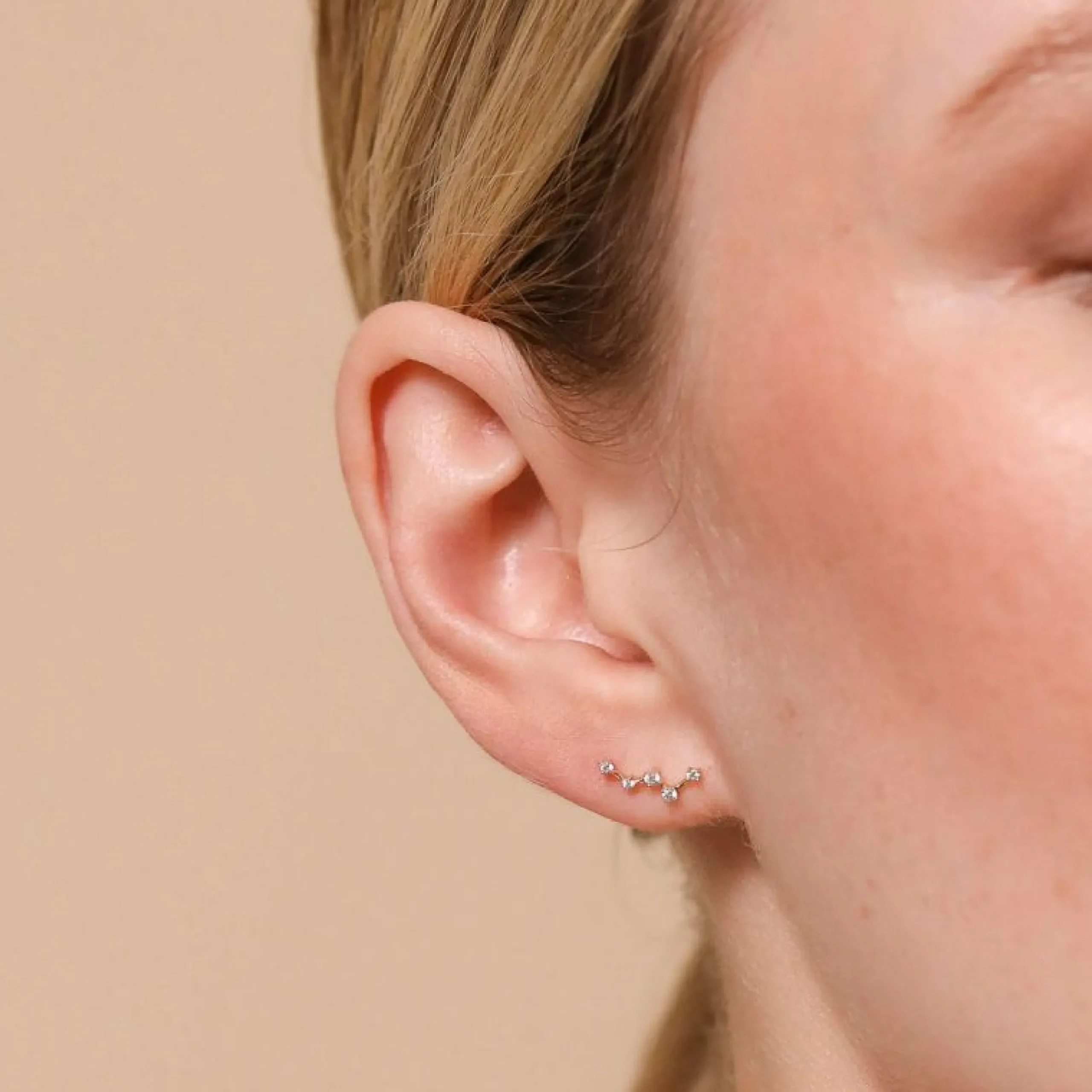 constellation_piercing_st_1.webp Constellation Piercing Stud in Solid White Gold