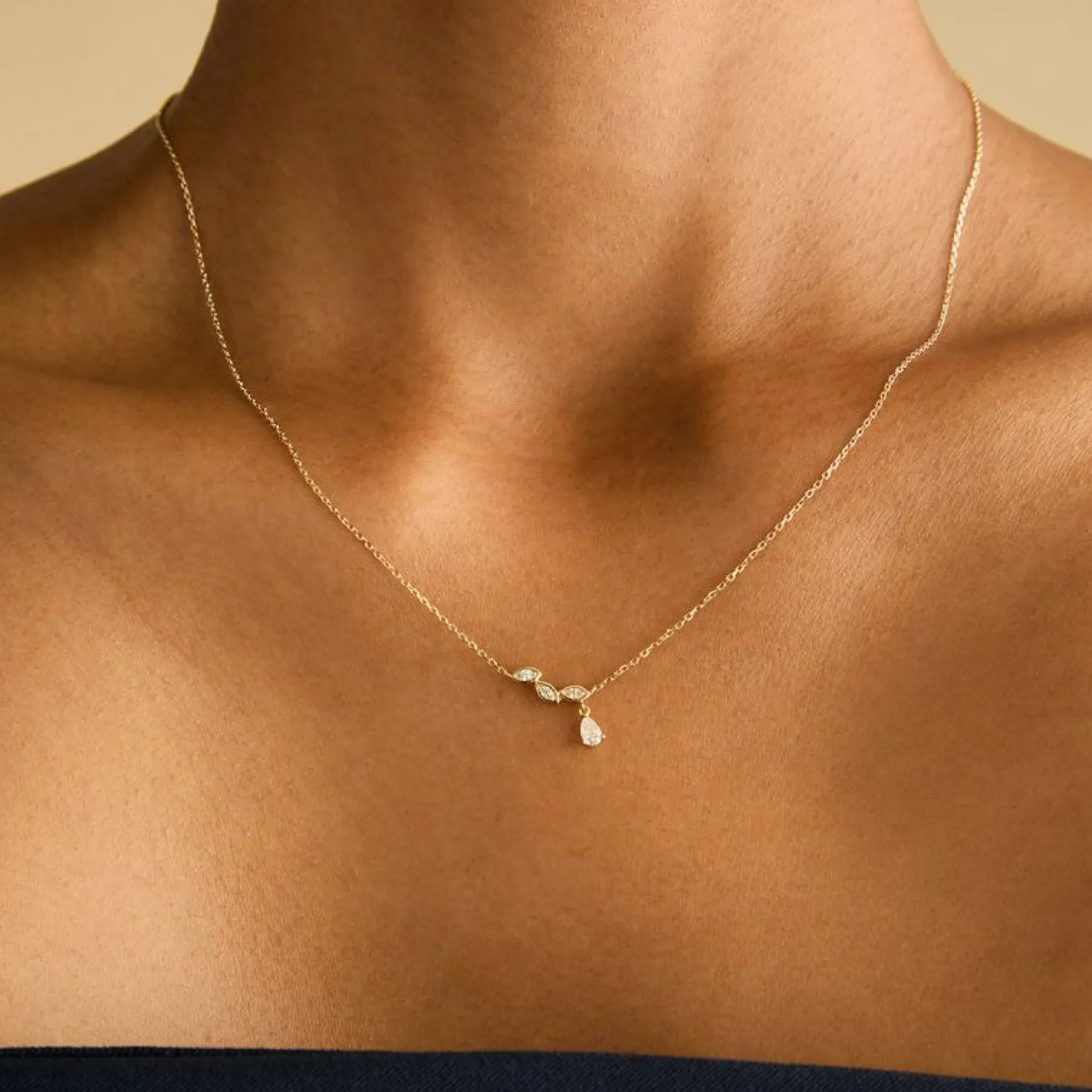 diamond_marquise_drop_pen_1.webp Diamond Marquise Drop Pendant Necklace in Solid Gold
