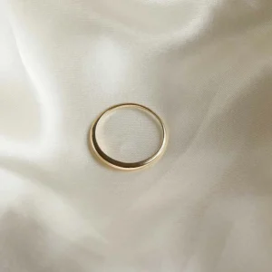 Dome Ring in Solid Gold