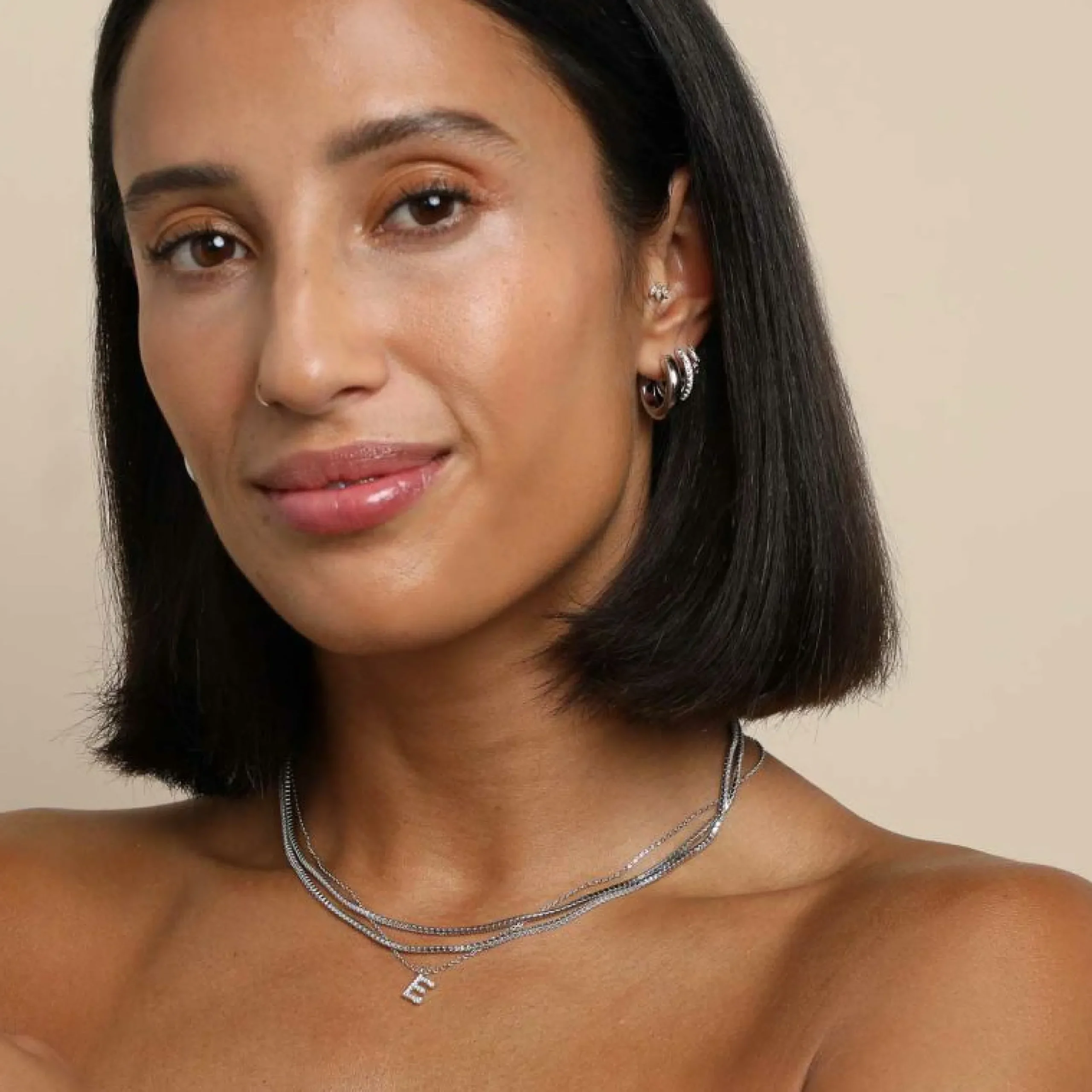 e_initial_pav_pendant_nec_3-1.webp E Initial Pavé Pendant Necklace in Silver