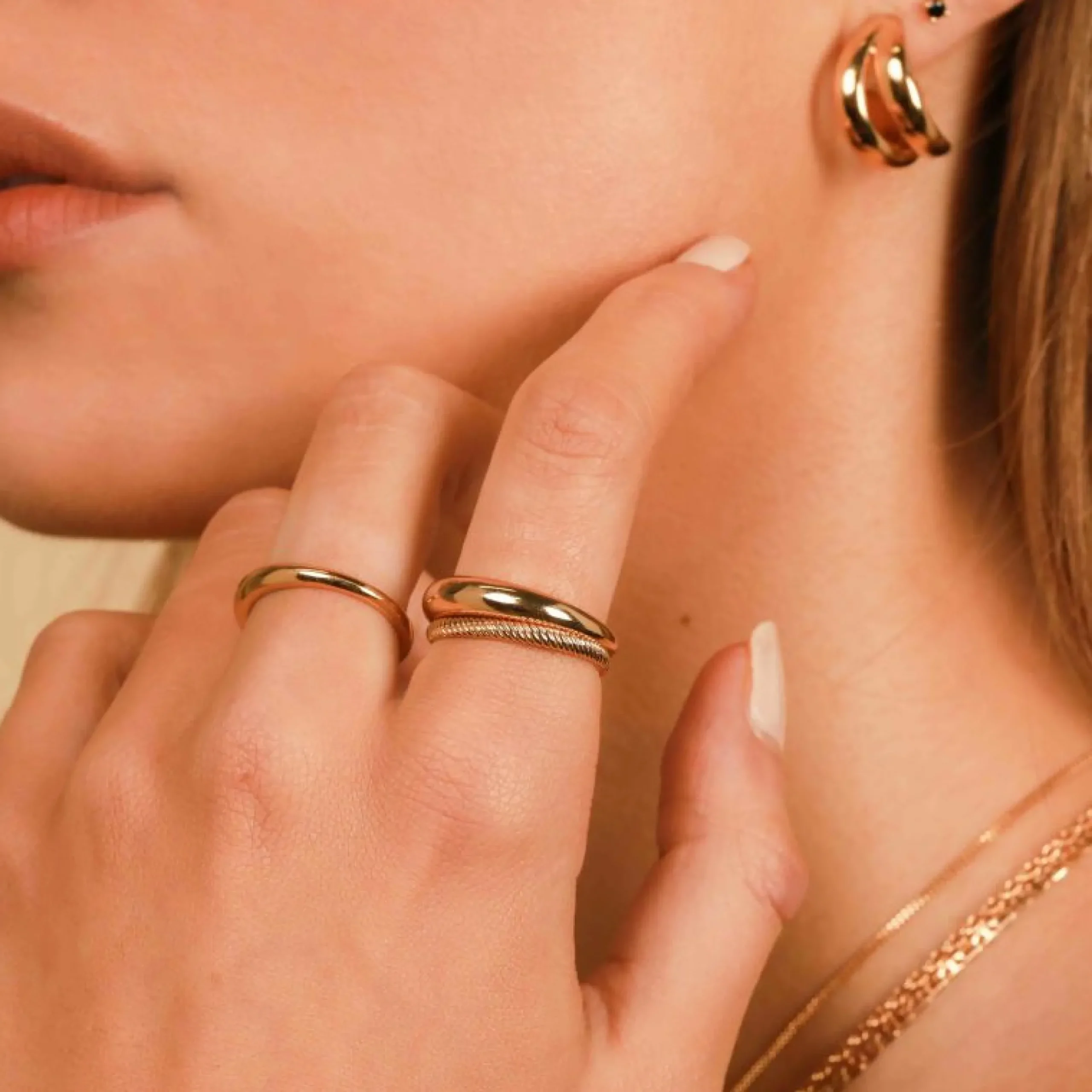essential_dome_ring_in_go_4.webp Essential Dome Ring in Gold