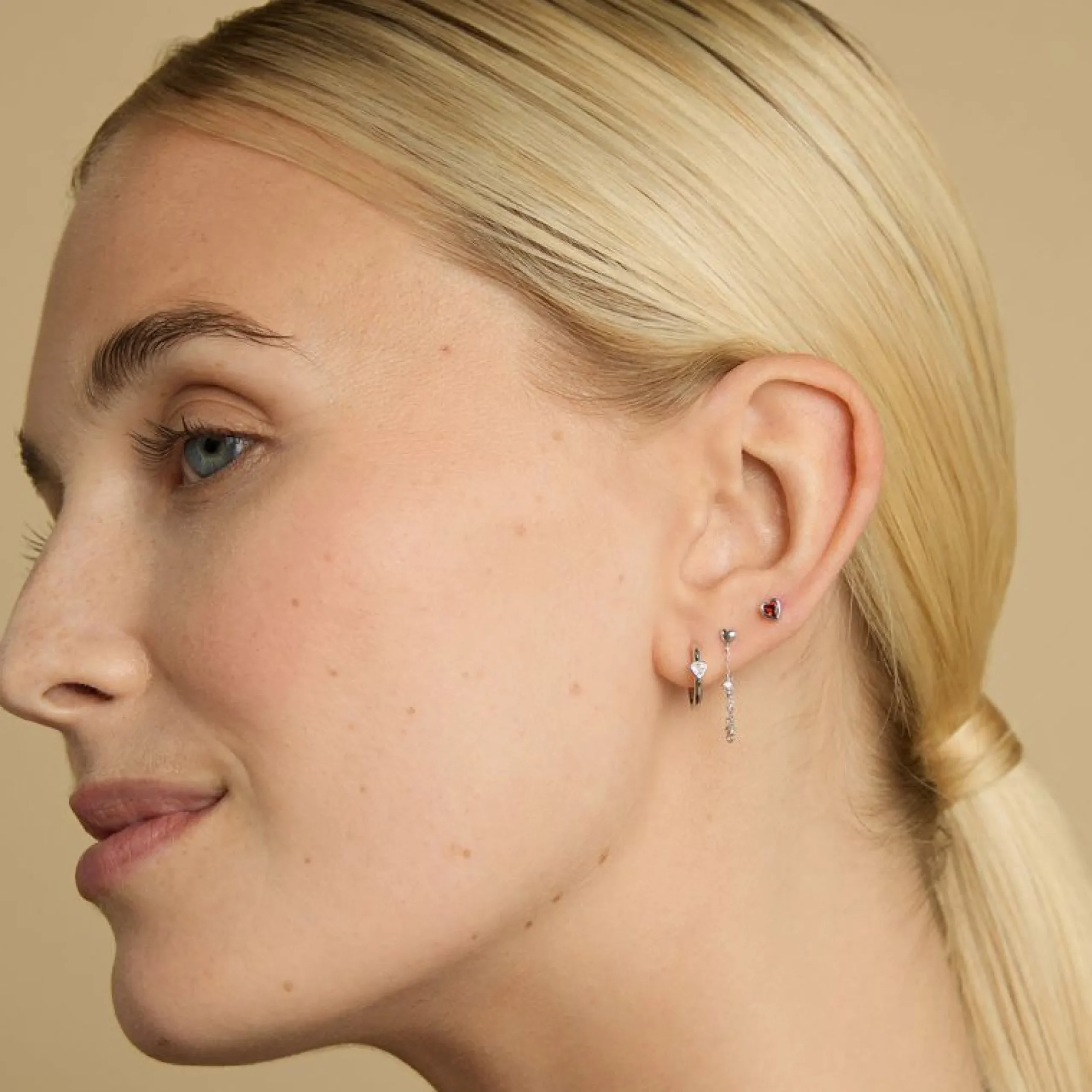 garnet_heart_piercing_stu_3.webp Garnet Heart Piercing Stud in Solid White Gold