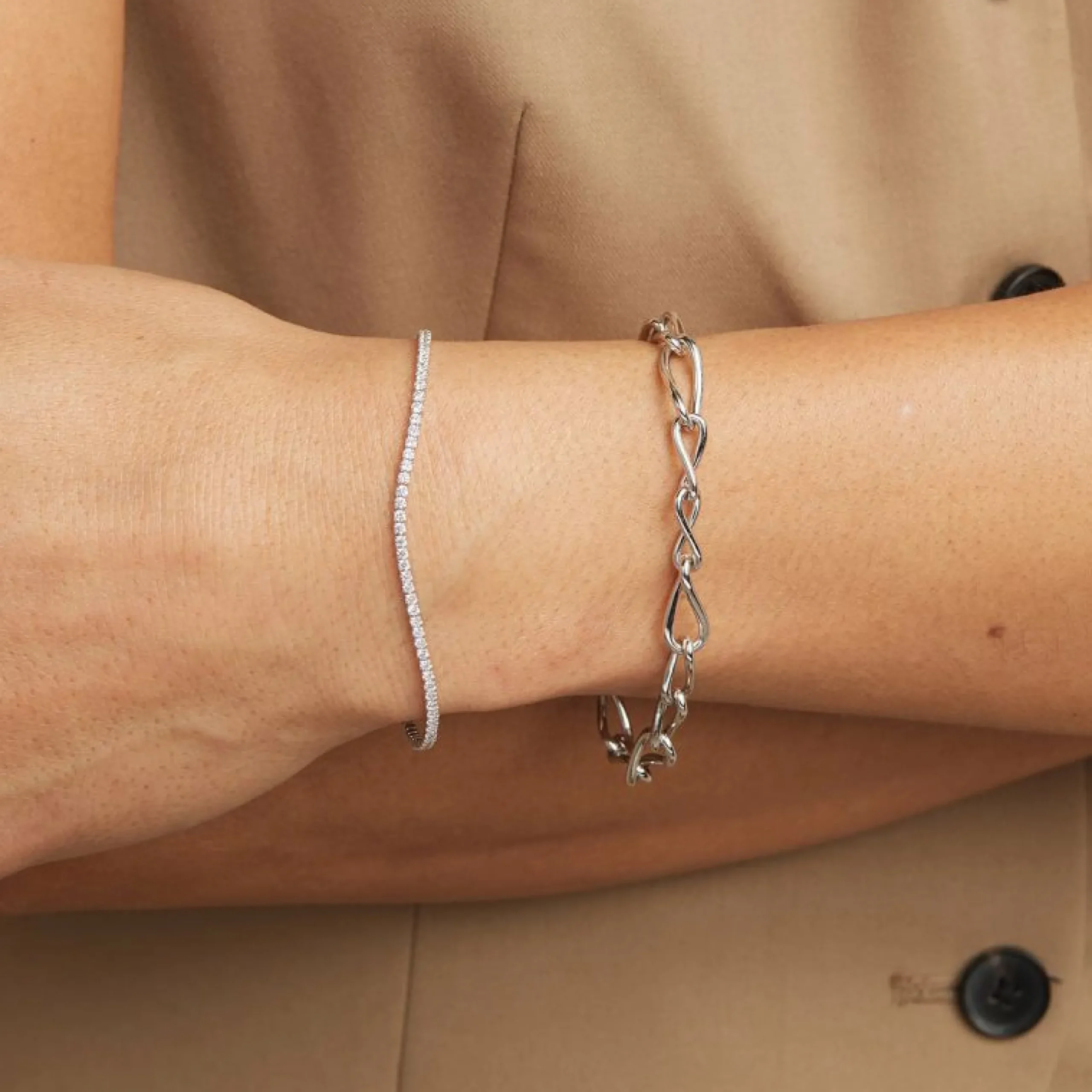 infinite_chain_bracelet_i_4-1.webp Infinite Chain Bracelet in Silver
