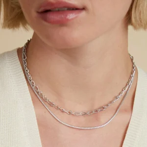 Infinite Slim Chain Necklace in Silver