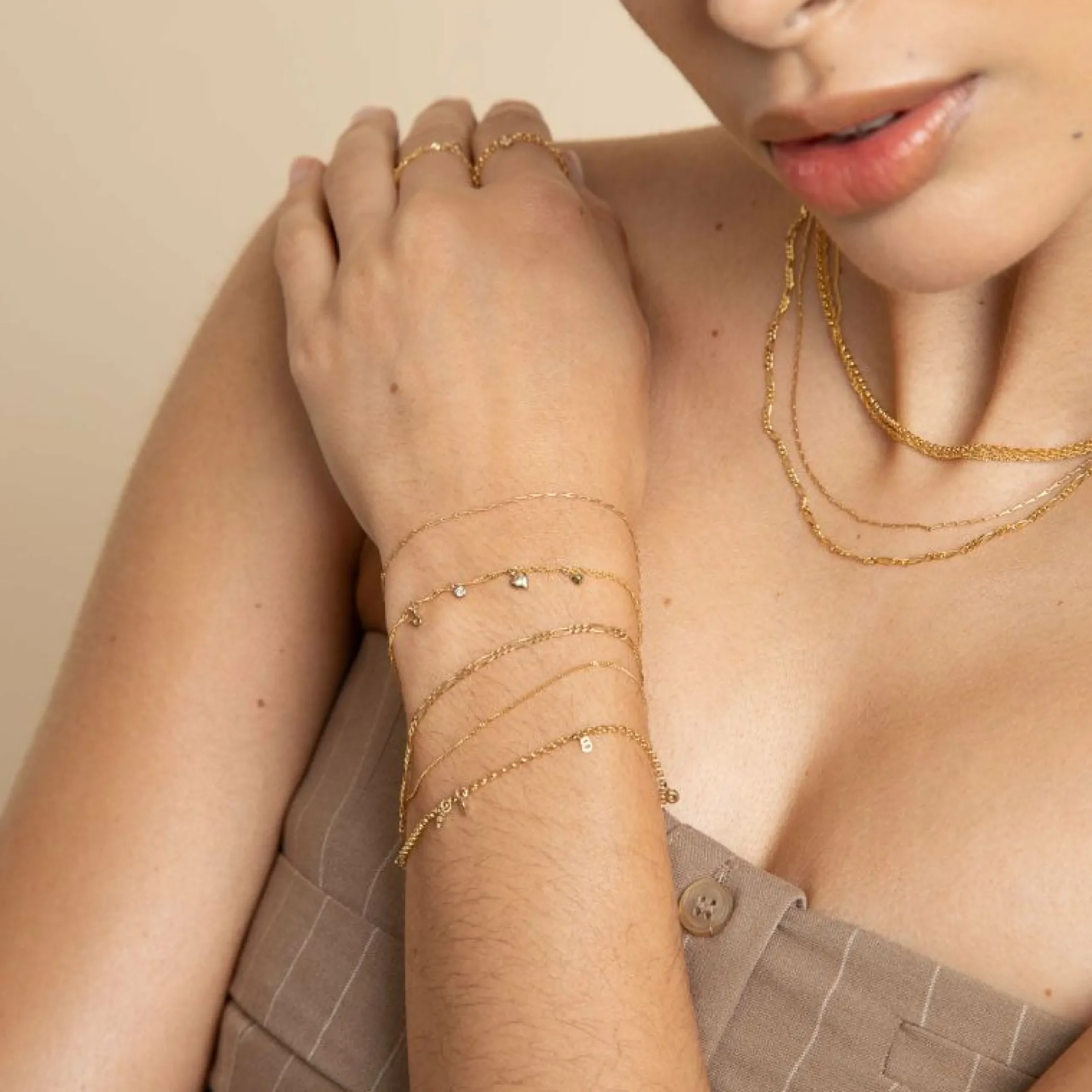 miyu_chain_bracelet_in_so_2.webp Miyu Chain Bracelet in Solid Gold