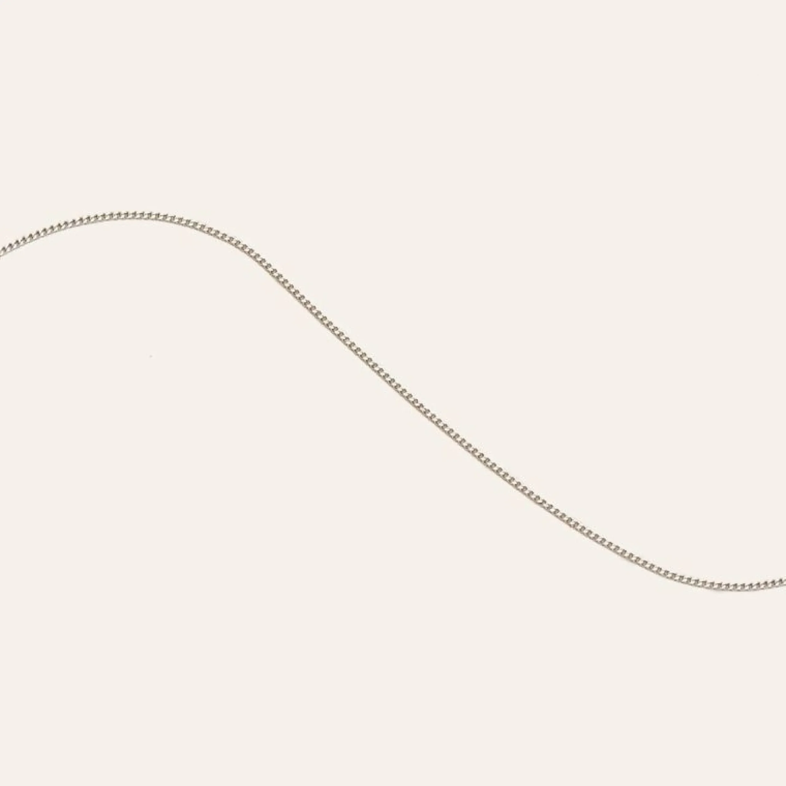 miyu_chain_necklace_in_so_3-1.webp Miyu Chain Necklace in Solid White Gold
