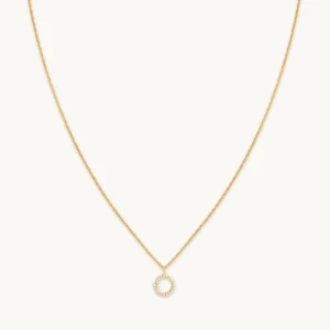 O Initial Pavé Pendant Necklace in Gold