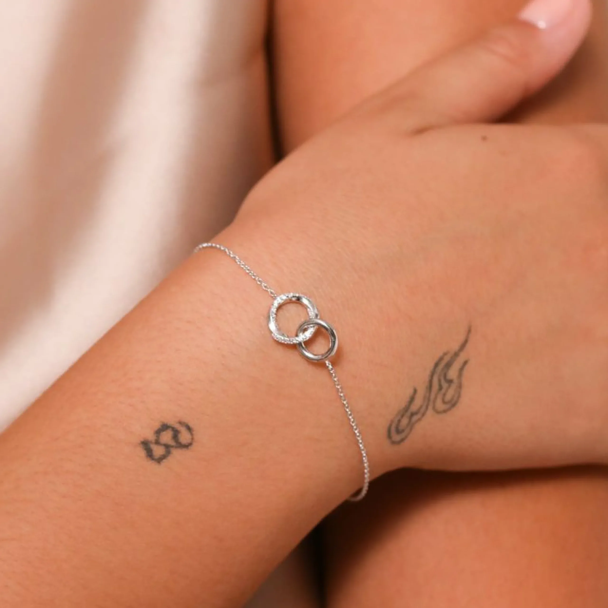 orbit_crystal_bracelet_in_2-1.webp Orbit Crystal Bracelet in Silver