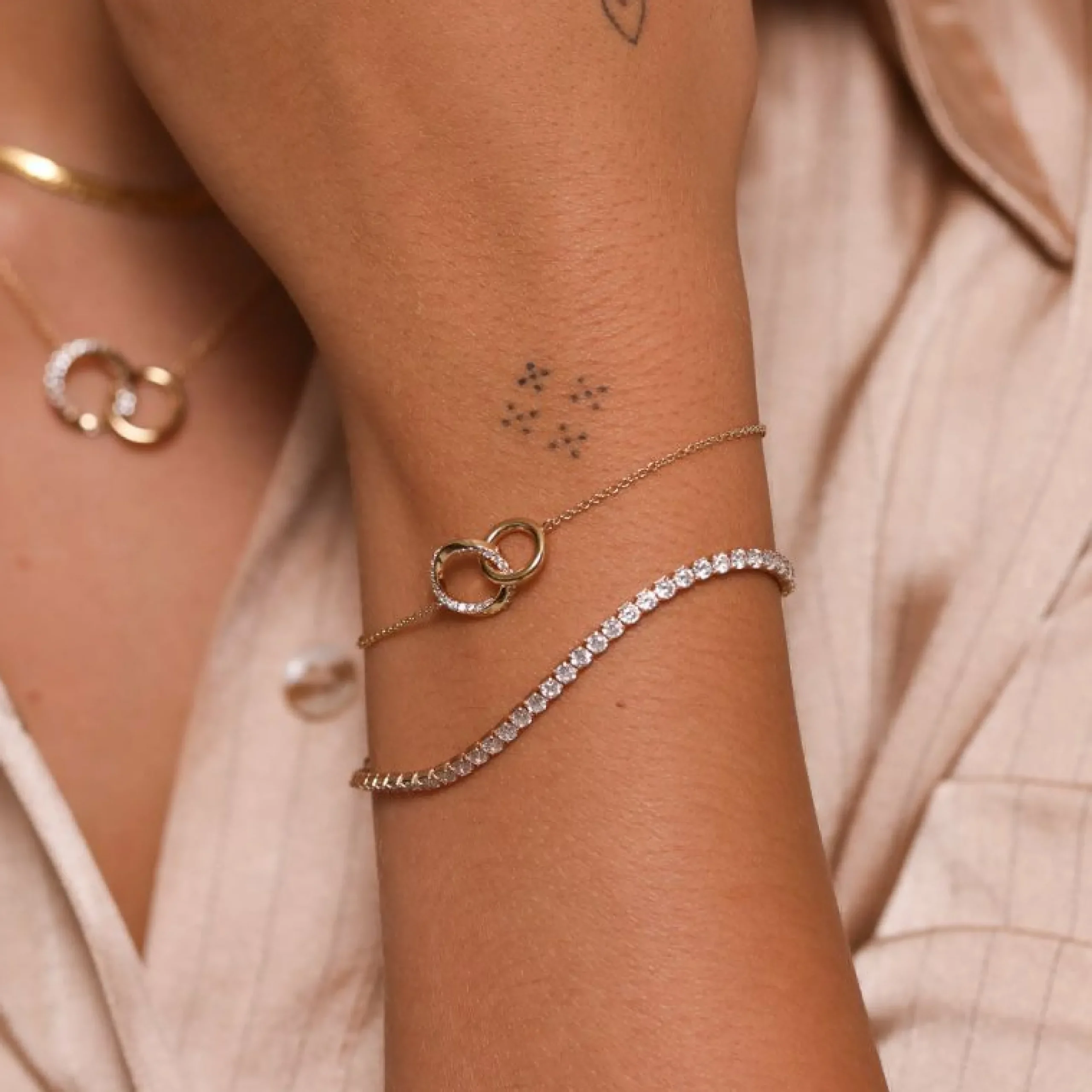 orbit_crystal_bracelet_in_3.webp Orbit Crystal Bracelet in Gold