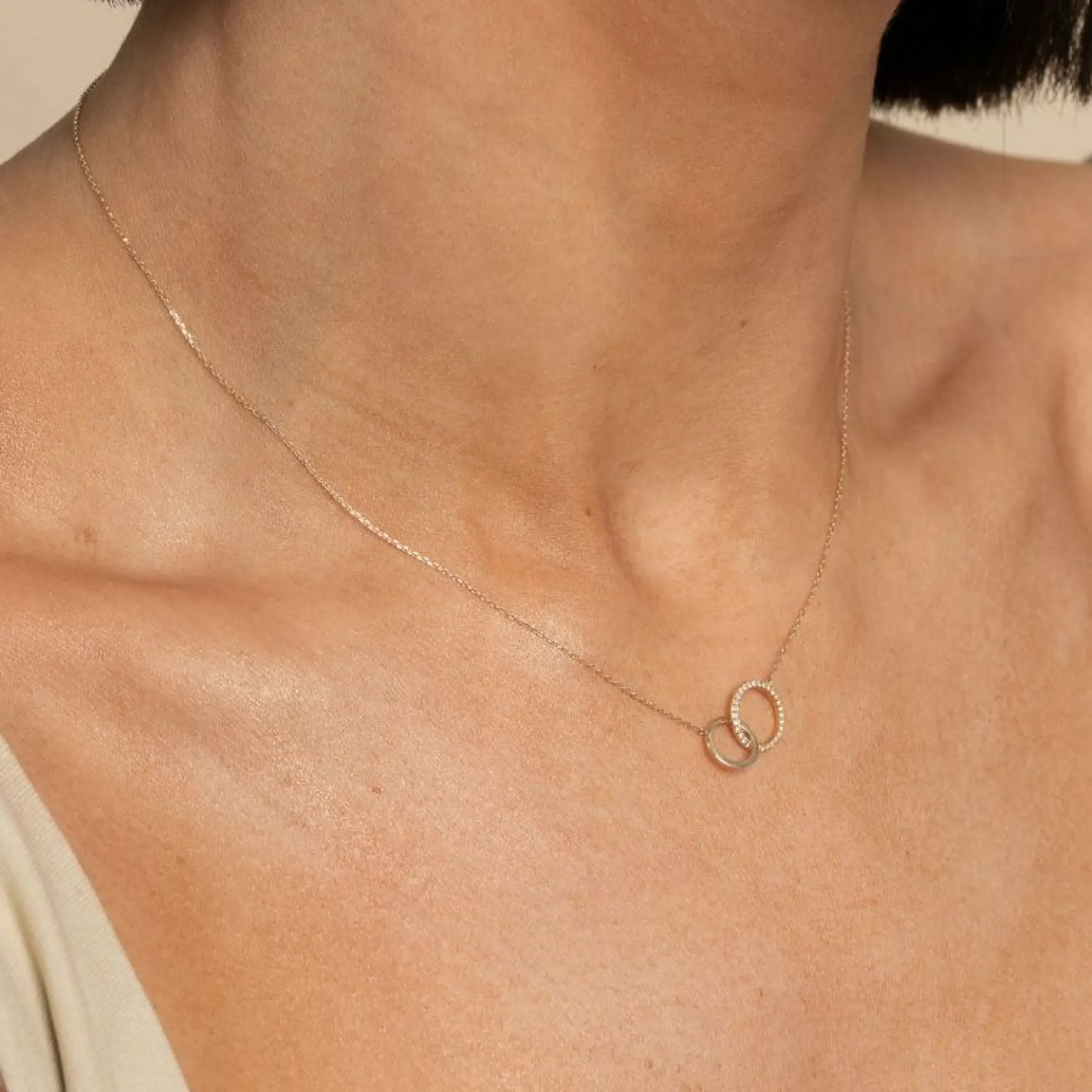 orbit_topaz_necklace_in_s_4.webp Orbit Topaz Necklace in Solid Gold