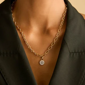 Pavé Star Charm in Gold