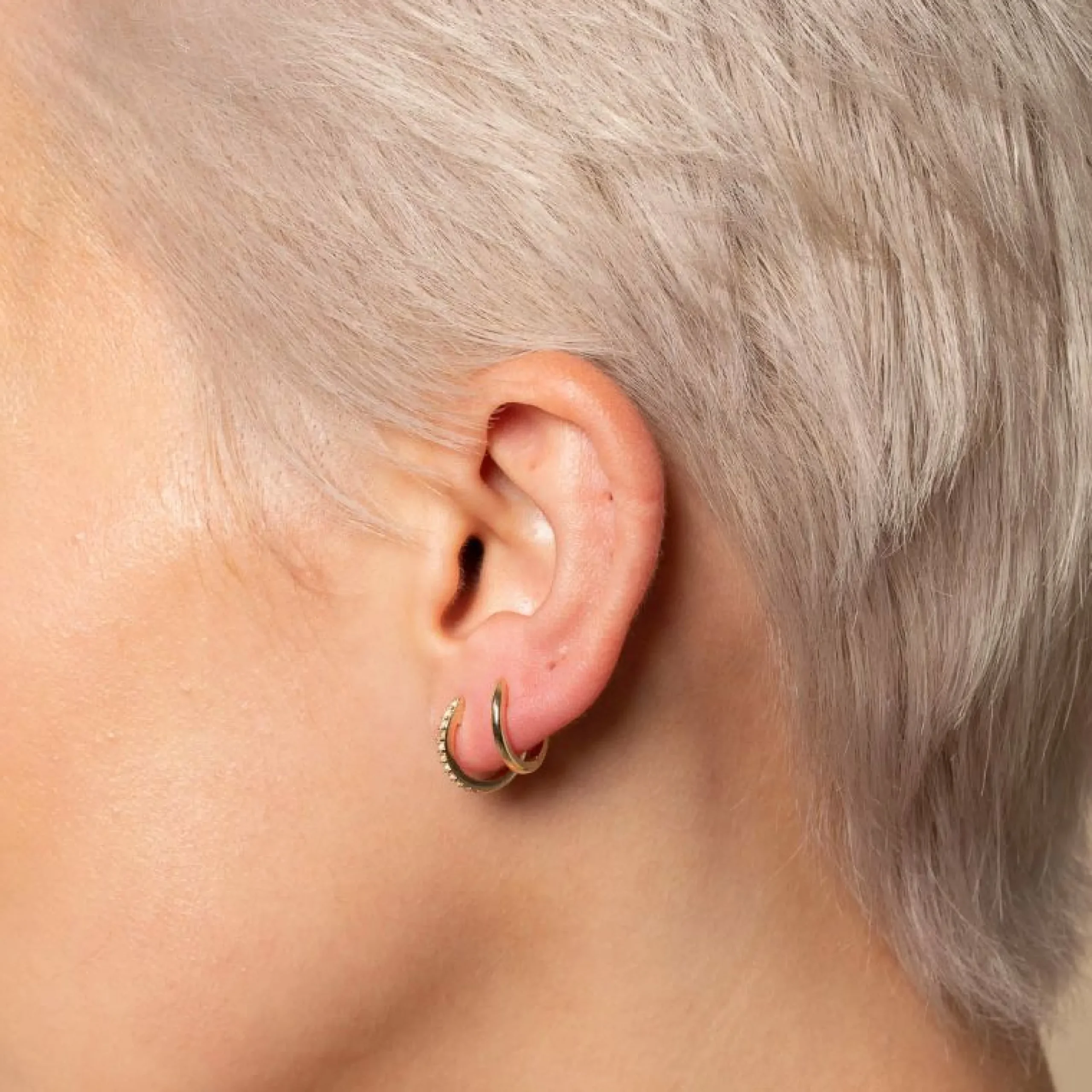 simple_piercing_hoop_in_s_2.webp Simple Piercing Hoop in Solid Gold