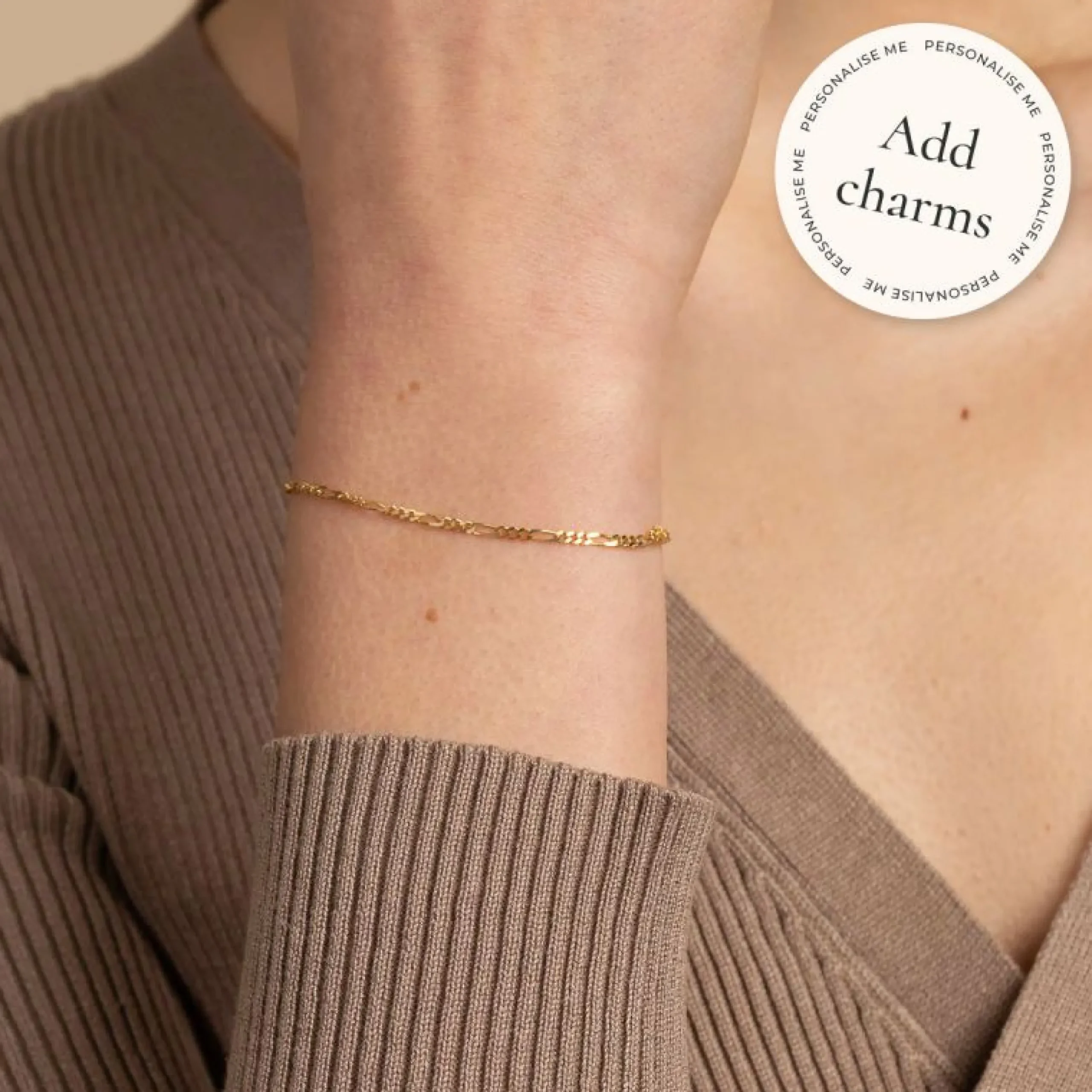 soho_chain_bracelet_in_so_1-1.webp Soho Chain Bracelet in Solid Gold