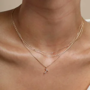 T Initial Pavé Pendant Necklace in Gold