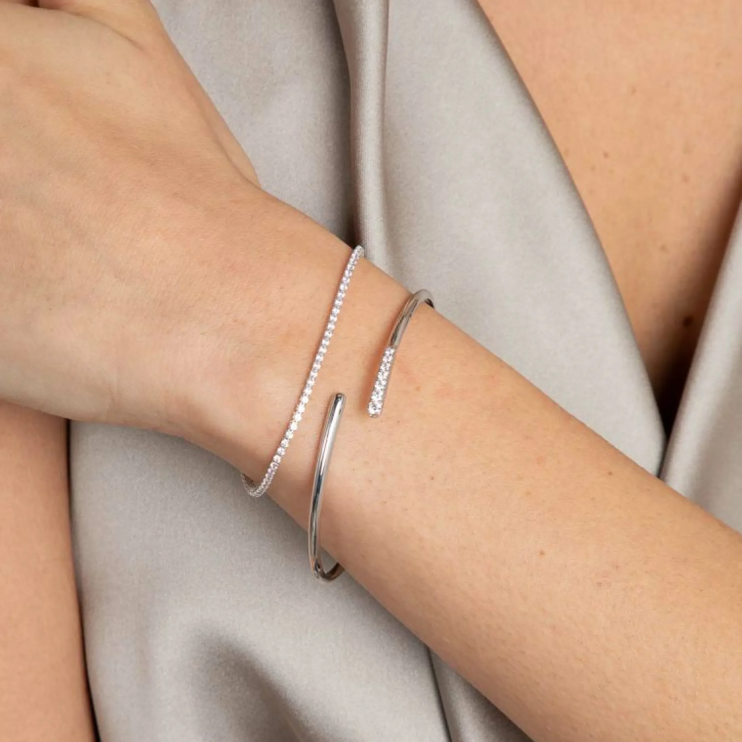 tennis_chain_bracelet_in__2-1.webp Tennis Chain Bracelet in Silver