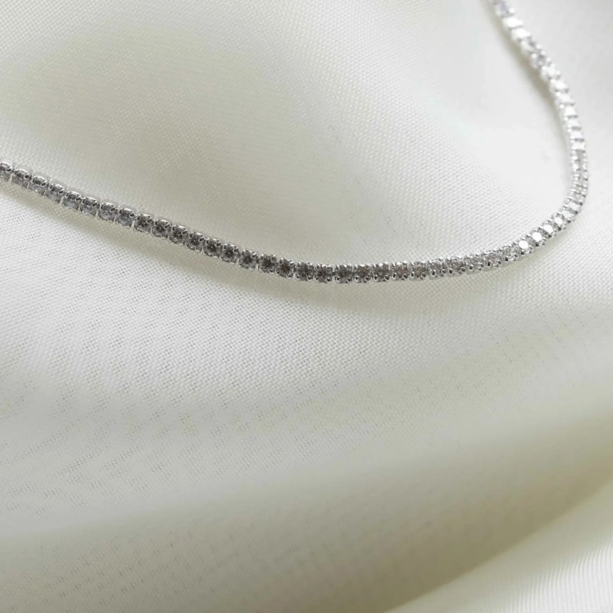 tennis_chain_necklace_in__2-1.webp Tennis Chain Necklace in Silver
