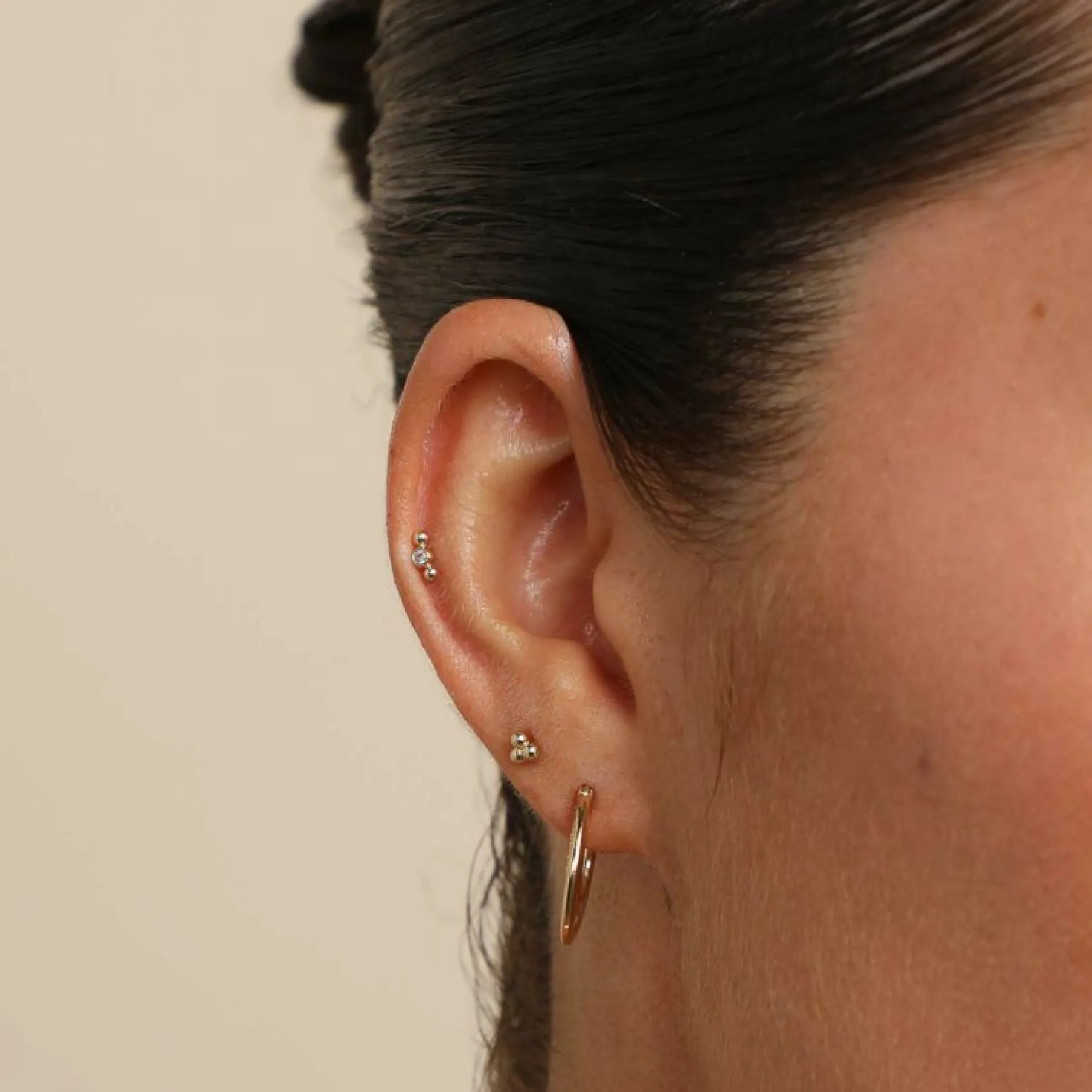 triple_beaded_piercing_st_2-1.webp Triple Beaded Piercing Stud in Solid Gold