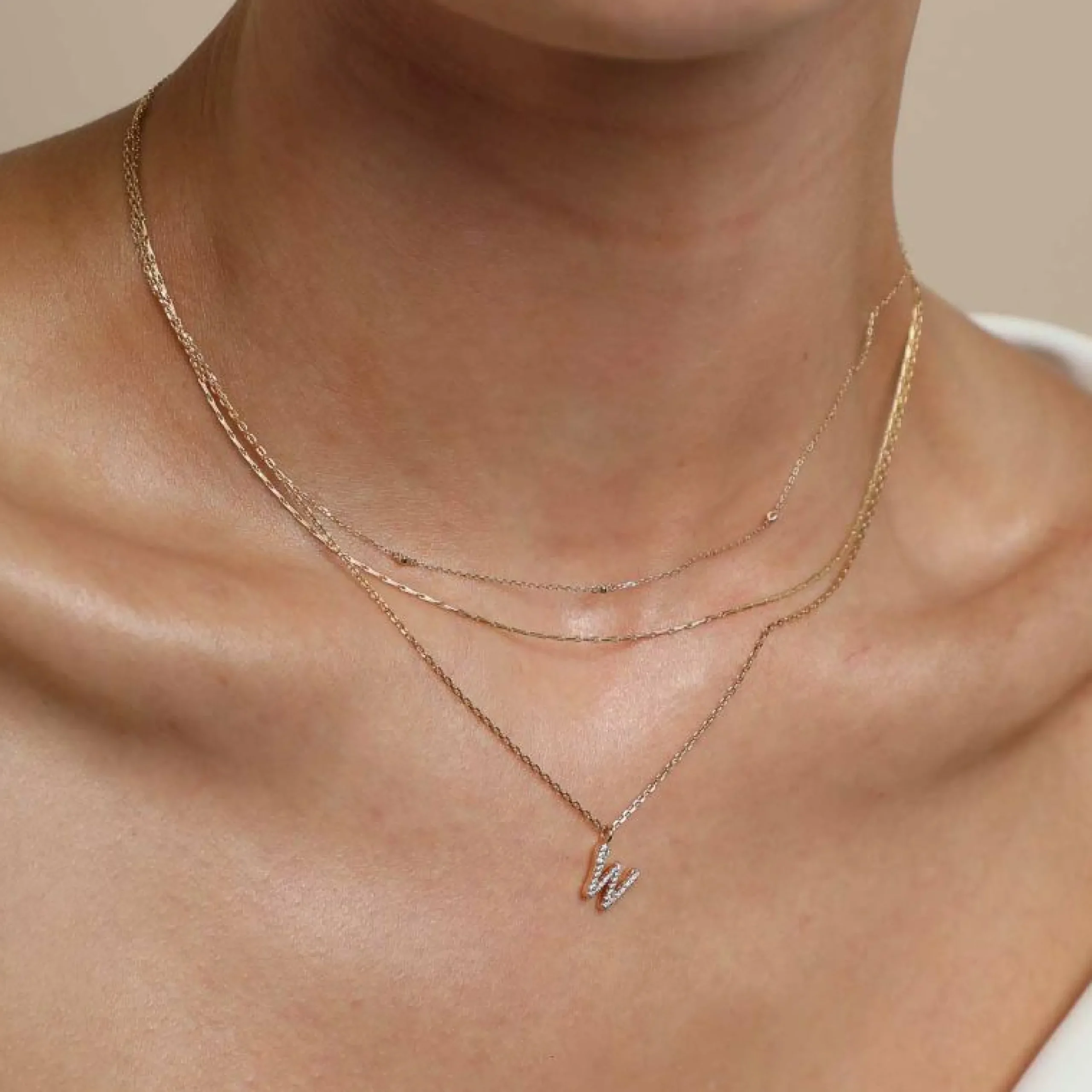 w_initial_pav_pendant_nec_2.webp W Initial Pavé Pendant Necklace in Gold
