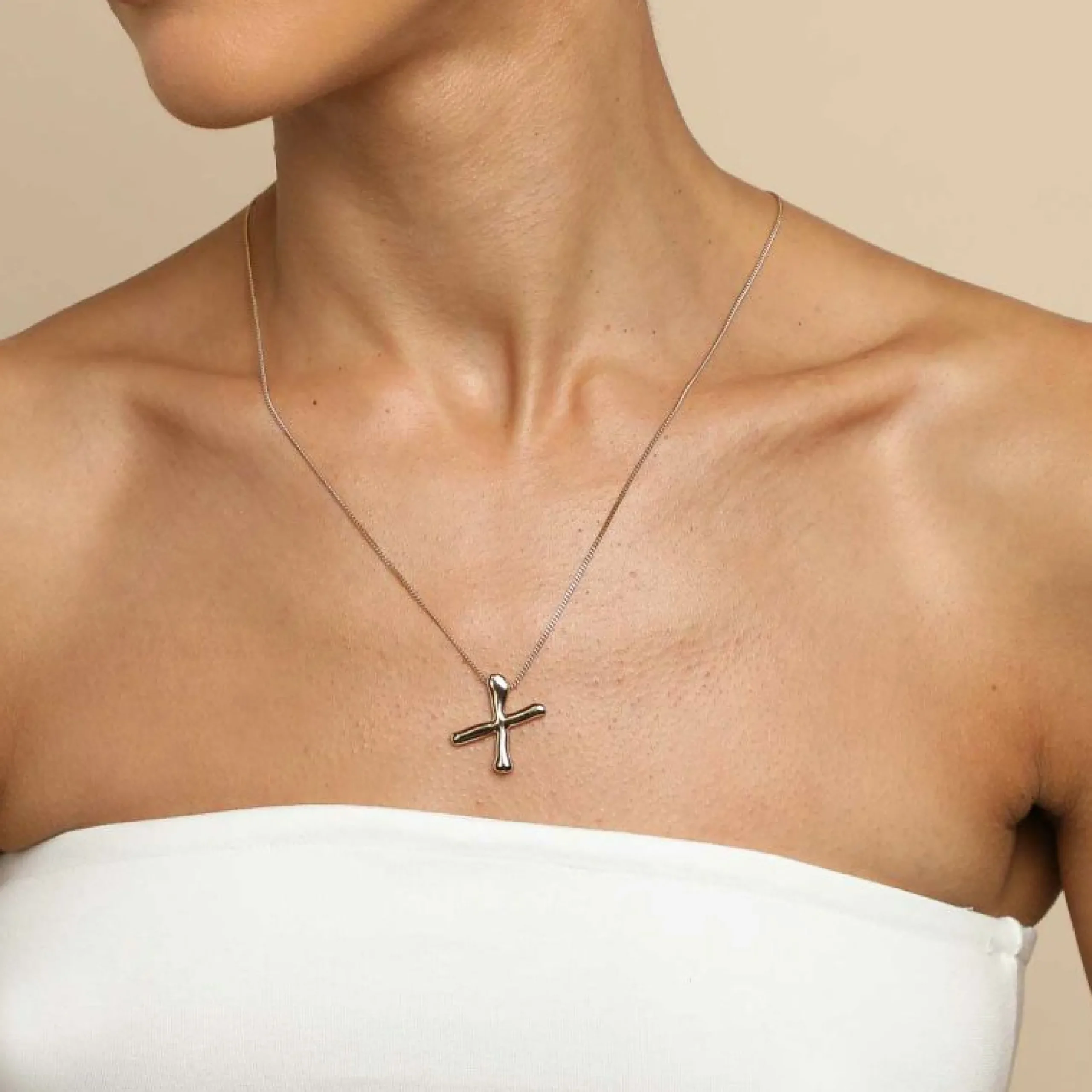 x_initial_bold_pendant_ne_1-1.webp X Initial Bold Pendant Necklace in Gold